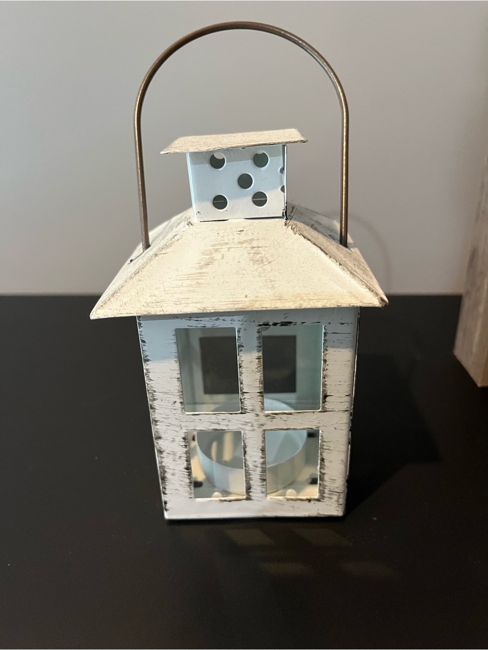 Assorted Home Decor. Welcome Sign, Candle Holder, Decorative Sign. - Picture 4 of 4